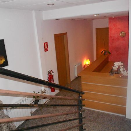 Hostal Ca La Irene Sant Vicens De Castellet Ngoại thất bức ảnh