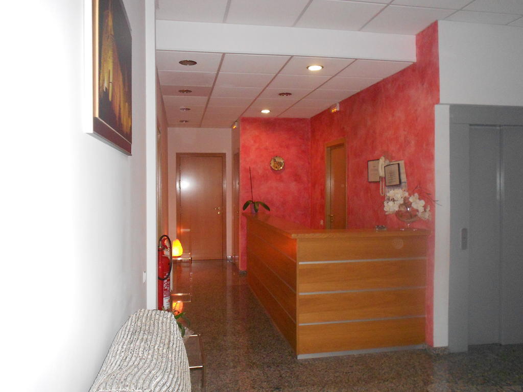Hostal Ca La Irene Sant Vicens De Castellet Ngoại thất bức ảnh