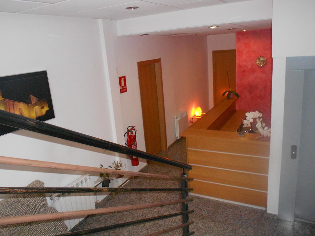Hostal Ca La Irene Sant Vicens De Castellet Ngoại thất bức ảnh