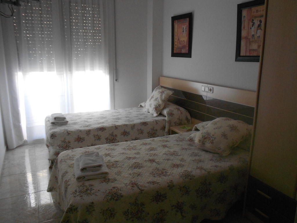 Hostal Ca La Irene Sant Vicens De Castellet Phòng bức ảnh